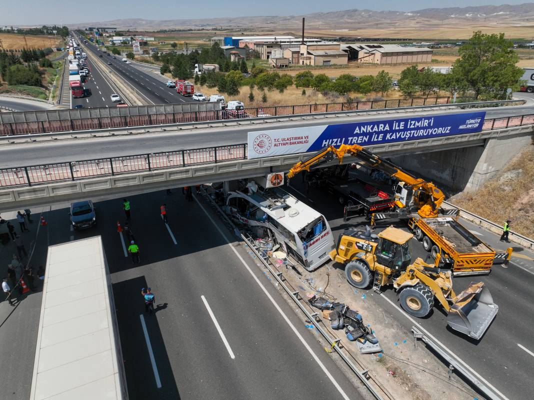 Ankara'daki otobüs faciasında ölü sayısı 11’e çıktı 9